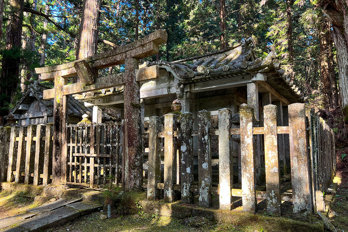 Mausolea for Matsudaira Hideyasu and his Mother