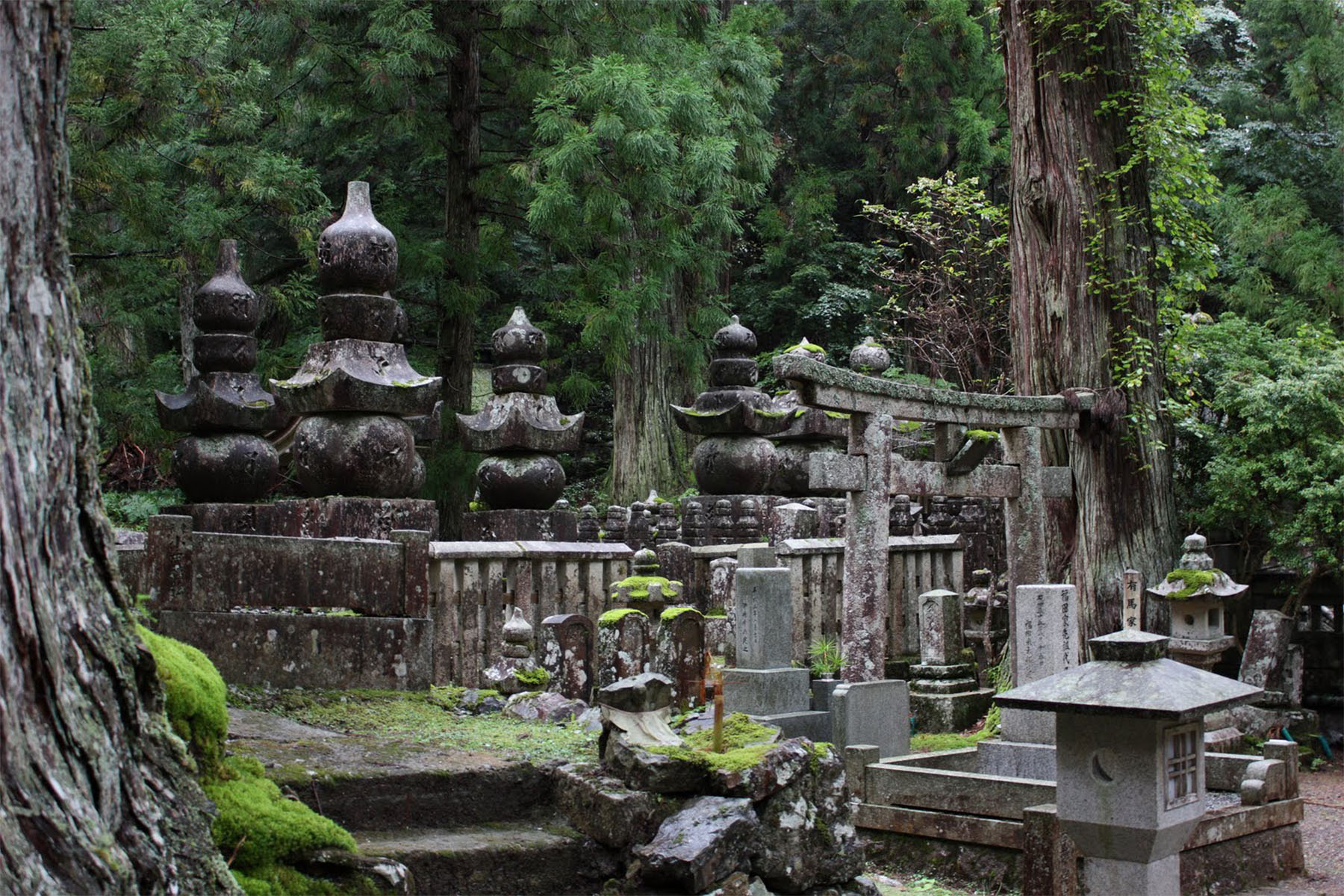 okunoin grave