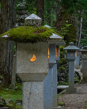 View of Oku-no-in Sandō